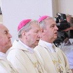 Inauguracja synodu. Nabożeństwo i procesja