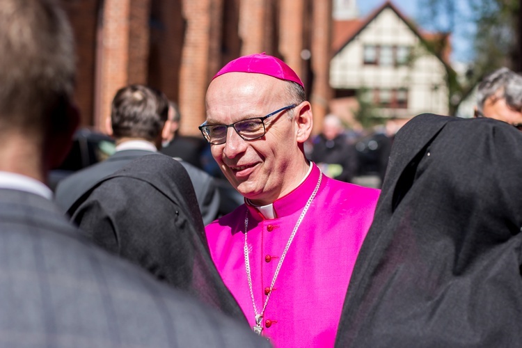 Święcenia bp. Janusza Ostrowskiego w Olsztynie