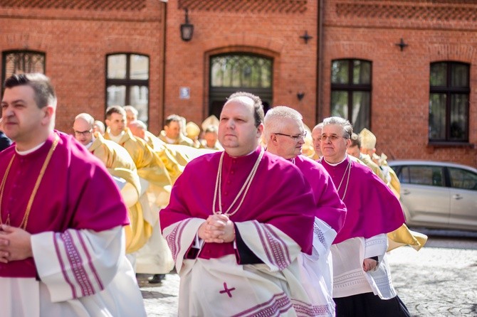 Święcenia bp. Janusza Ostrowskiego w Olsztynie