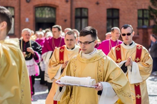 Święcenia bp. Janusza Ostrowskiego w Olsztynie