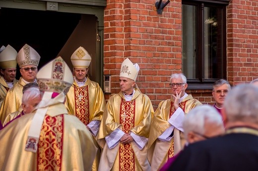 Święcenia bp. Janusza Ostrowskiego w Olsztynie