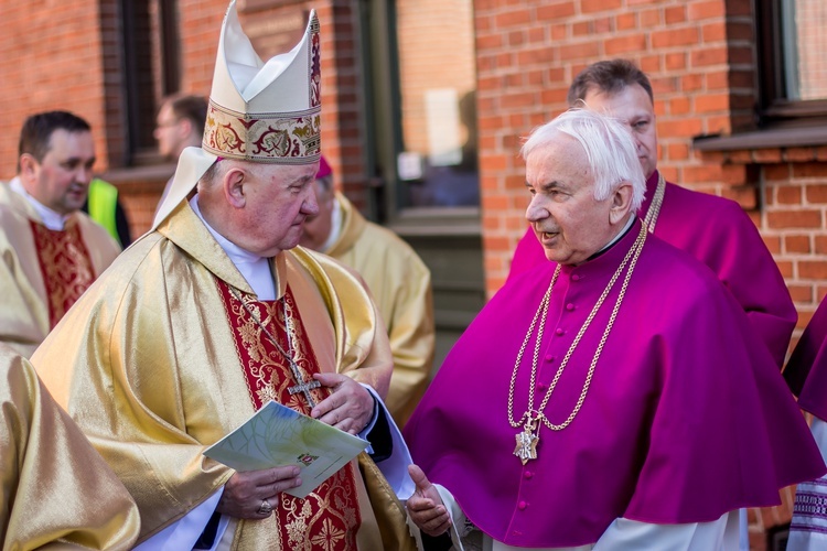 Święcenia bp. Janusza Ostrowskiego w Olsztynie