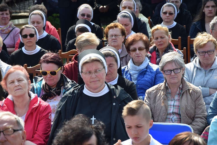 Pielgrzymka ze Roszkowej Woli do Żdar