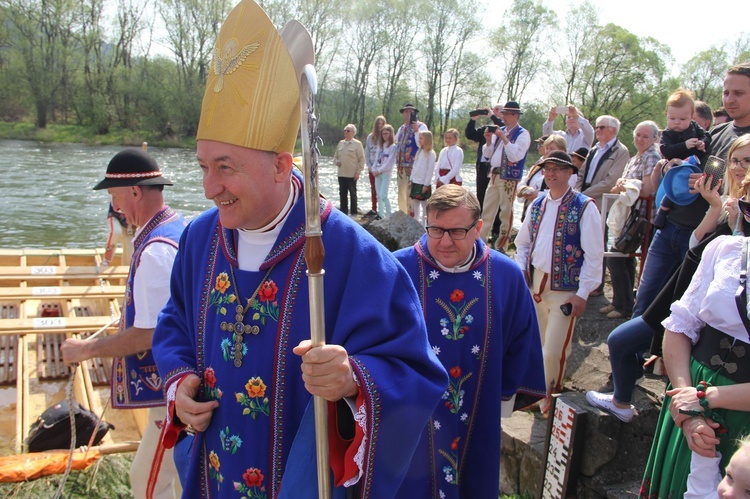 Msza św. na rozpoczęcie sezonu flisackiego