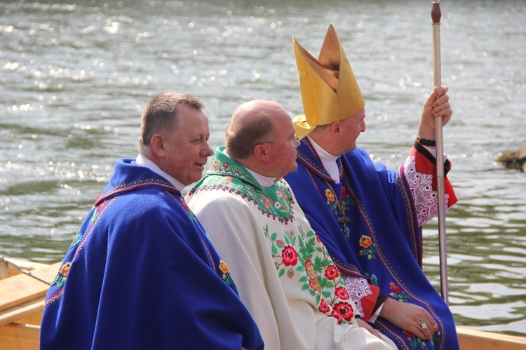 Msza św. na rozpoczęcie sezonu flisackiego