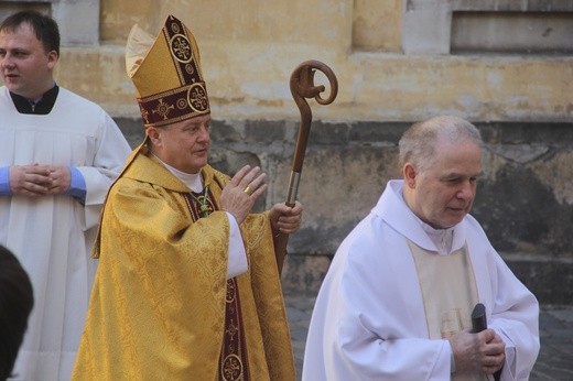 Relikwie oo. Zbigniewa i Michała już w Jaromierzu