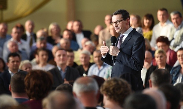 Premier: w perspektywie zbudujemy model państwa solidarnościowego