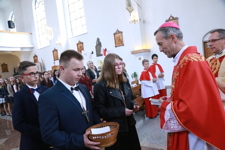 Bierzmowanie w Uściu Gorlickim