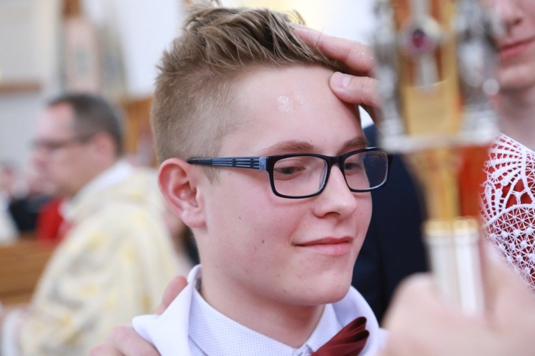 Bierzmowanie w Uściu Gorlickim