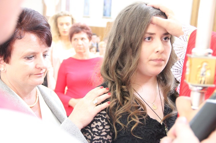 Bierzmowanie w Łękach Górnych