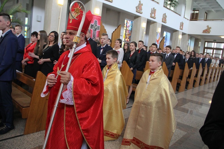 Bierzmowanie w Łękach Górnych