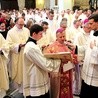 Wezwani na synod złożyli uroczyście wyznanie wiary  i przysięgę wierności nauczaniu Kościoła katolickiego wobec biskupa tarnowskiego Andrzeja Jeża. 