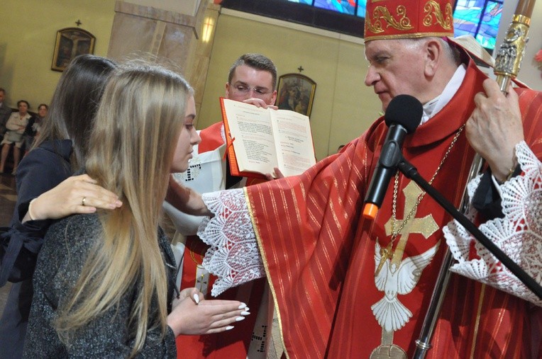 Bierzmowanie w brzeskiej farze