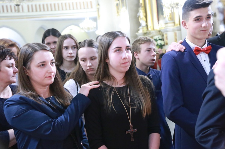 Bierzmowanie w par. św. Jadwigi w Dębicy