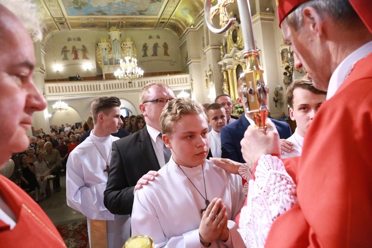 Bierzmowanie w par. św. Jadwigi w Dębicy