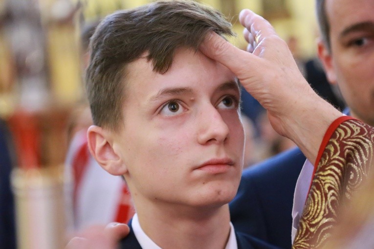 Bierzmowanie w par. Świętego Krzyża w Dębicy