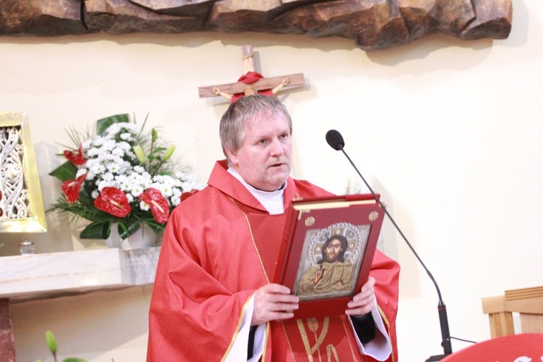 Bierzmowanie w par. Świętego Krzyża w Dębicy