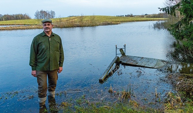 Antoni Łanczkowski jest odławiaczem bobrów i jedynym w Polsce strażnikiem bobrowym.