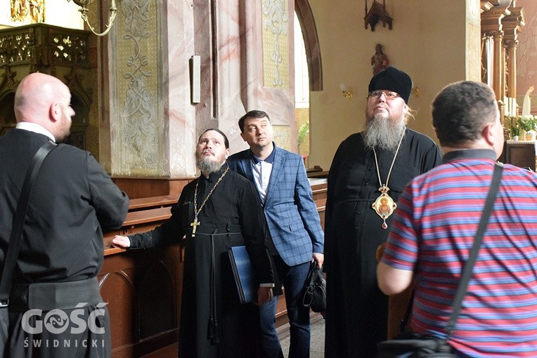 Wizyta gości z Kazachstanu w świdnickiej katedrze i Kościele Pokoju