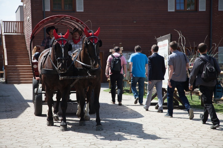 Otwarcie sezonu w ParkuTwinpigs i stacji doładowującej samochody elektryczne