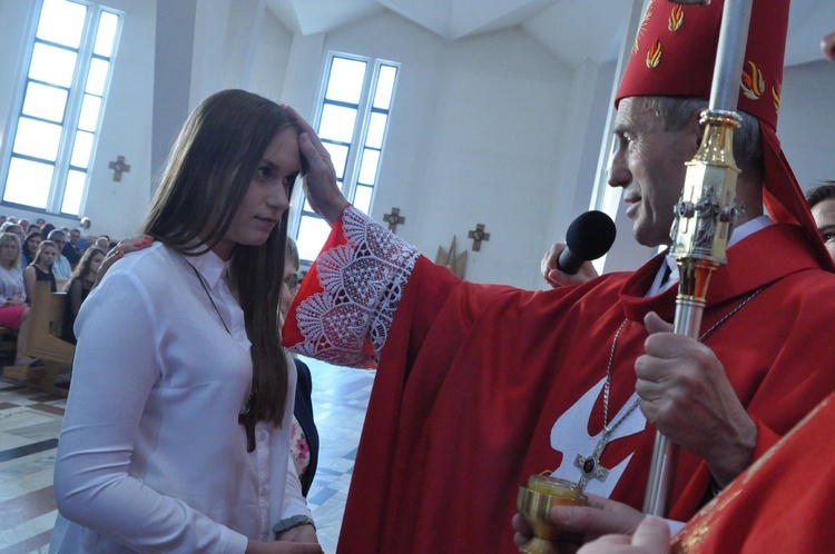 Bierzmowanie w par. Miłosierdzia Bożego w Dębicy 