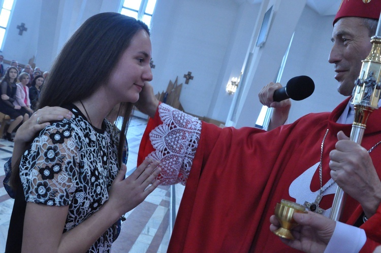 Bierzmowanie w par. Miłosierdzia Bożego w Dębicy 