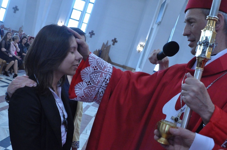 Bierzmowanie w par. Miłosierdzia Bożego w Dębicy 