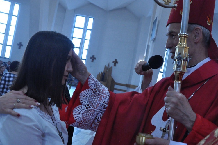 Bierzmowanie w par. Miłosierdzia Bożego w Dębicy 