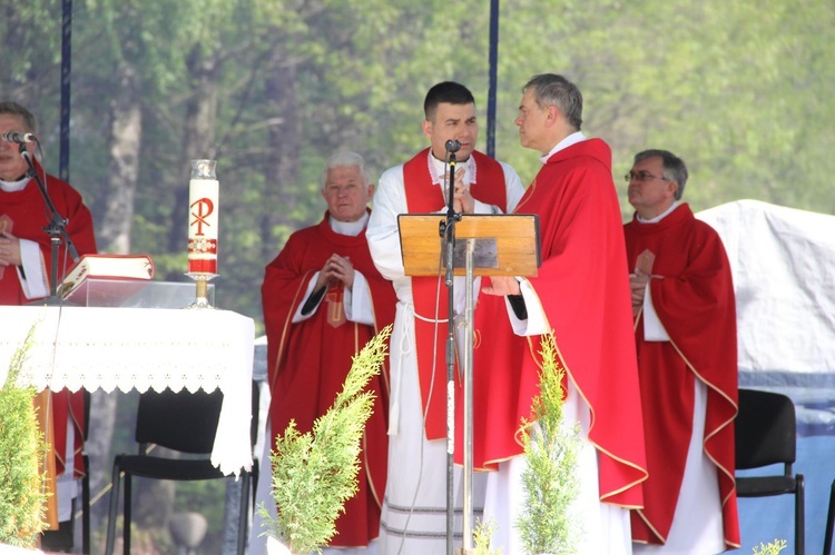 Uroczystości na Górze Śmierci w Pustkowie-Osiedlu