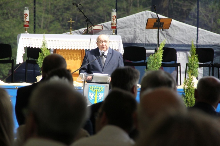 Uroczystości na Górze Śmierci w Pustkowie-Osiedlu