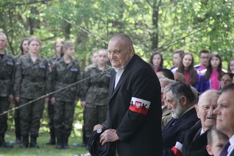 Uroczystości na Górze Śmierci w Pustkowie-Osiedlu