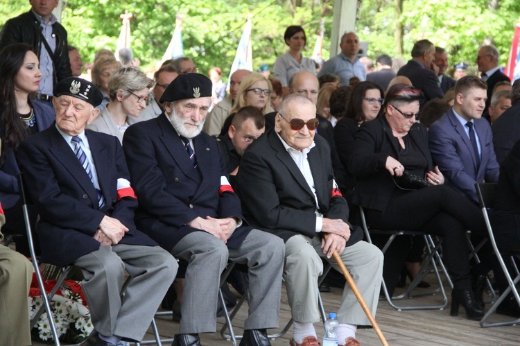 Uroczystości na Górze Śmierci w Pustkowie-Osiedlu