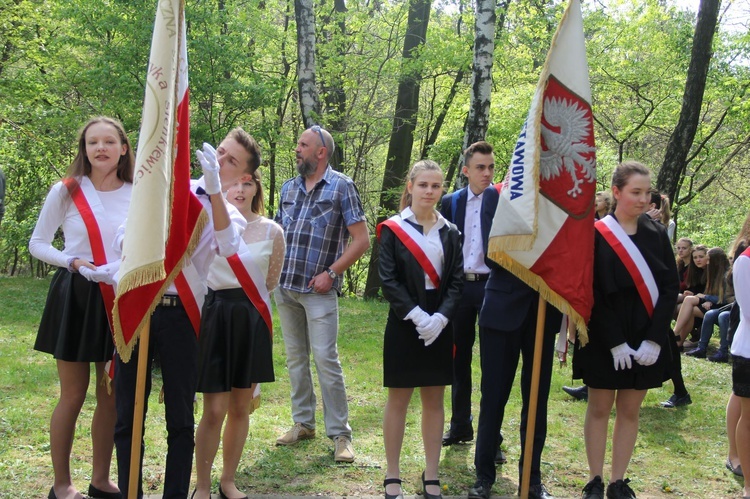 Uroczystości na Górze Śmierci w Pustkowie-Osiedlu