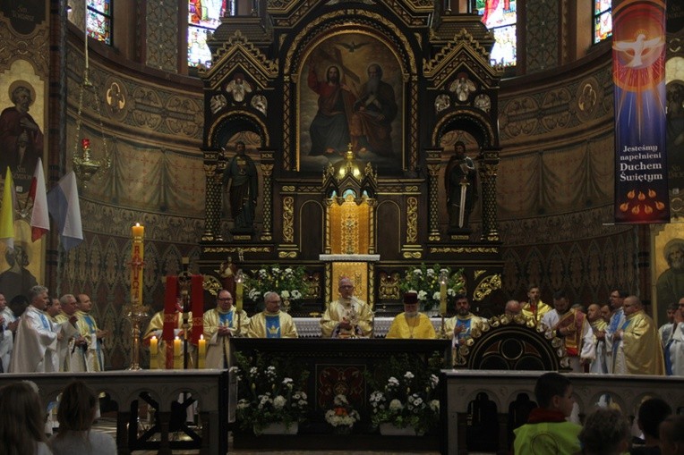 Pielgrzymka szkół im. Jana Pawła II