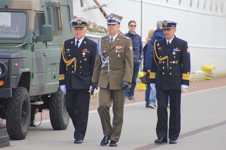 Uroczystość przekazania obowiązków dowódcy COM-DKM