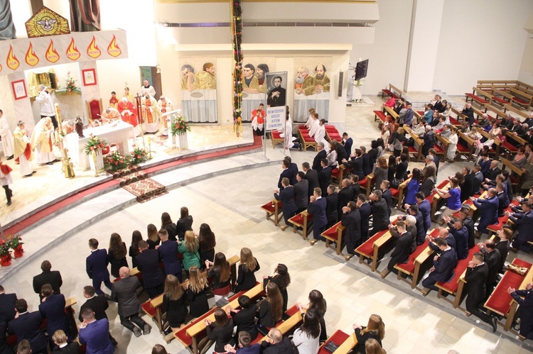 Bierzmowanie w Moszczenicy