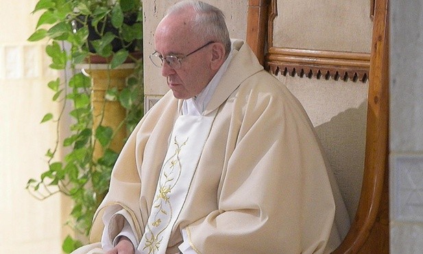 Papież spotkał się z pierwszą z grupy ofiar księdza pedofila z Chile