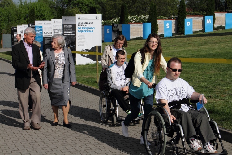 Początek uroczystości beatyfikacji Hanny Chrzanowskiej w Łagiewnikach 