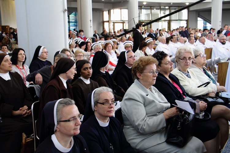 Początek uroczystości beatyfikacji Hanny Chrzanowskiej w Łagiewnikach 