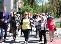 Przechadzka była okazją do rozmowy z prezydentem Witkowskim.