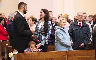 Odnowienie przyrzeczeń podczas Jubileuszy Małżeńskich w maju 2017 roku.