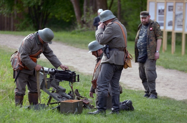 Niepodległościowy piknik w skansenie