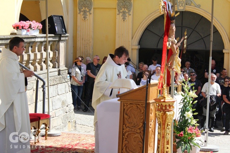 Rozpoczęcie sezonu w bazylice w Wambierzycach