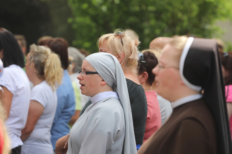 Msza św. na rozpoczęcie 6. pielgrzymki z Hałcnowa do Łagiewnik