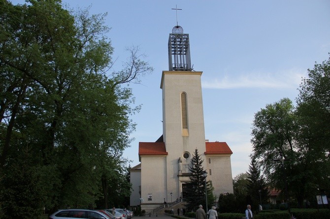 Peregrynacja i koronacja w Marysinie Wawerskim