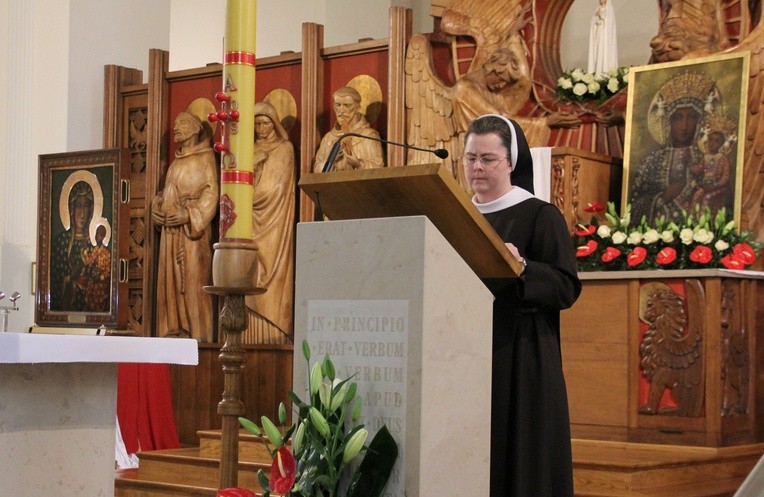 Peregrynacja i koronacja w Marysinie Wawerskim