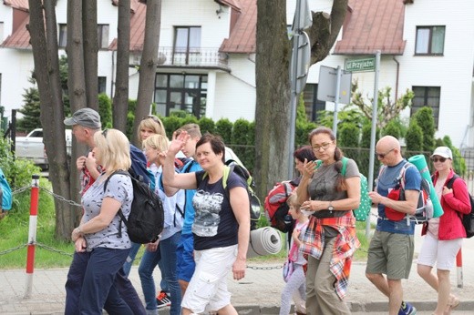 6. pielgrzymka do Bożego Miłosierdzia wyruszyła z Hałcnowa