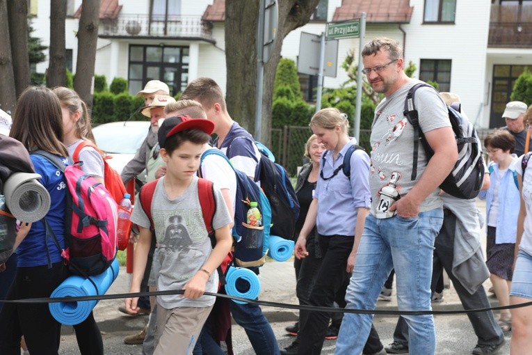 6. pielgrzymka do Bożego Miłosierdzia wyruszyła z Hałcnowa