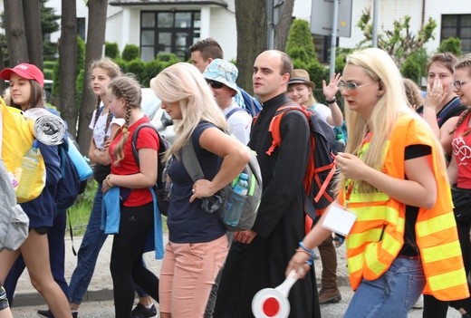 6. pielgrzymka do Bożego Miłosierdzia wyruszyła z Hałcnowa