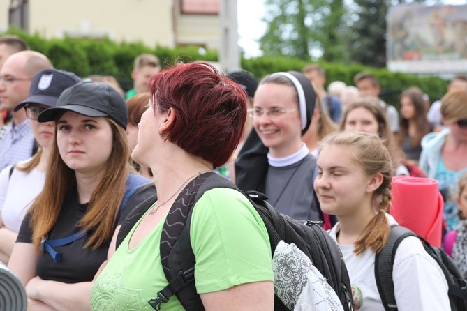 6. pielgrzymka do Bożego Miłosierdzia wyruszyła z Hałcnowa